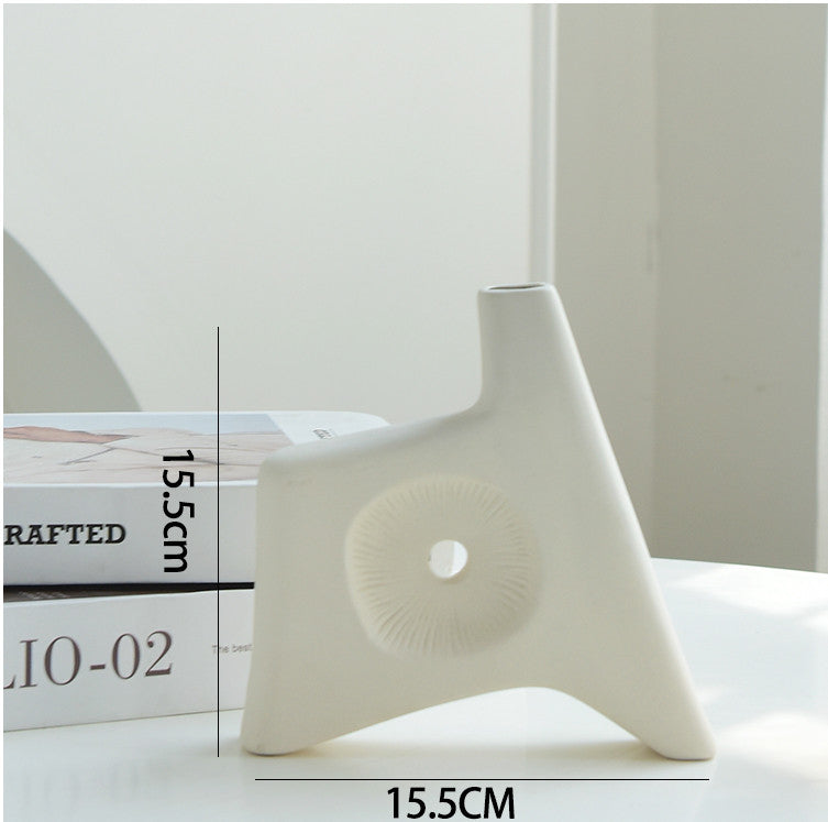 White Art Style Ceramic Vase Ornaments